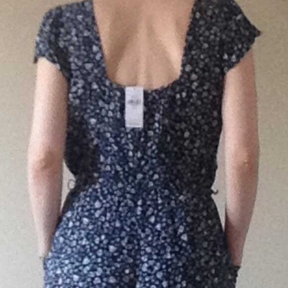 BRAND NEW Floral Jumpsuit Jumper - Picture 2 of 7